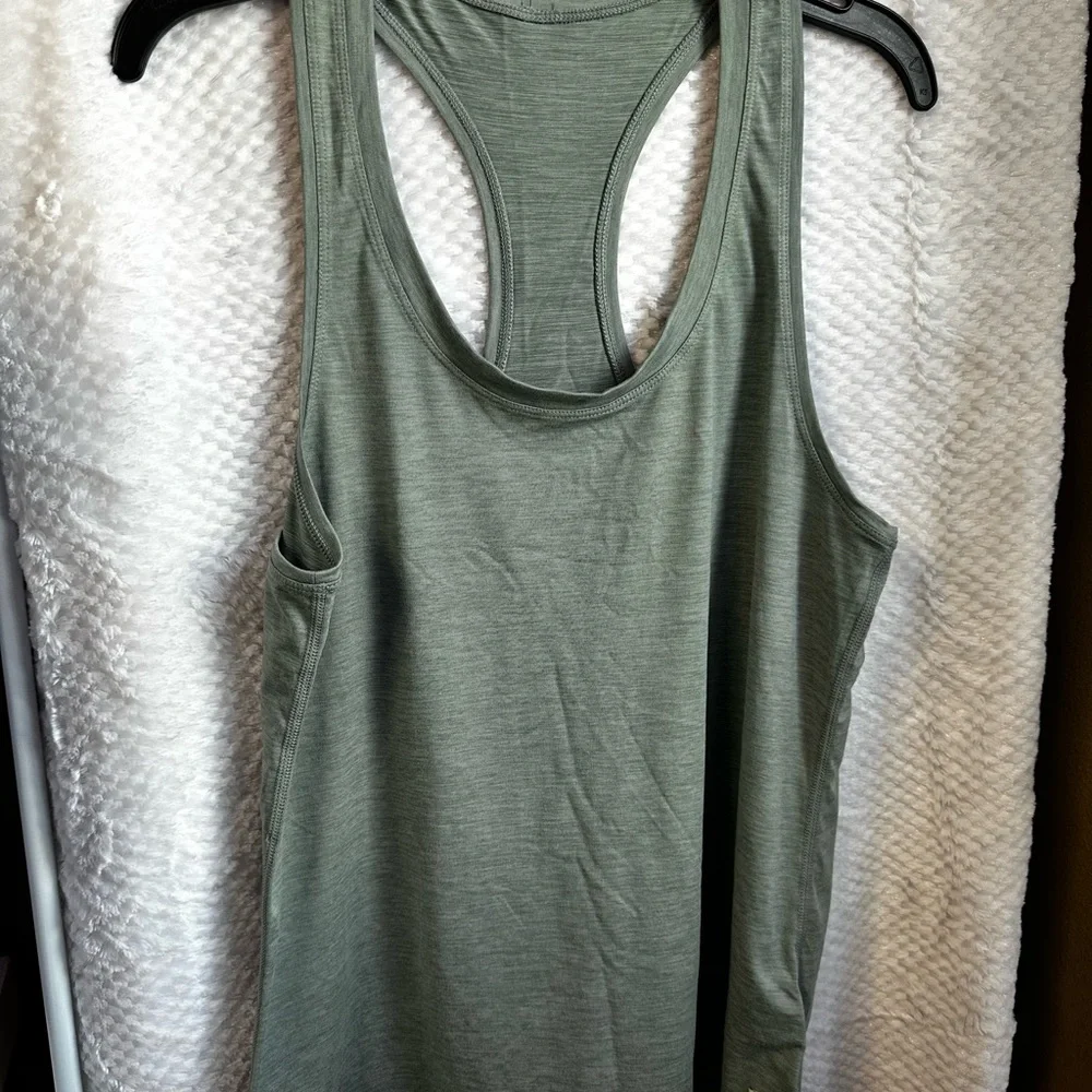 239. Vuori tank med - Picture 1 of 4